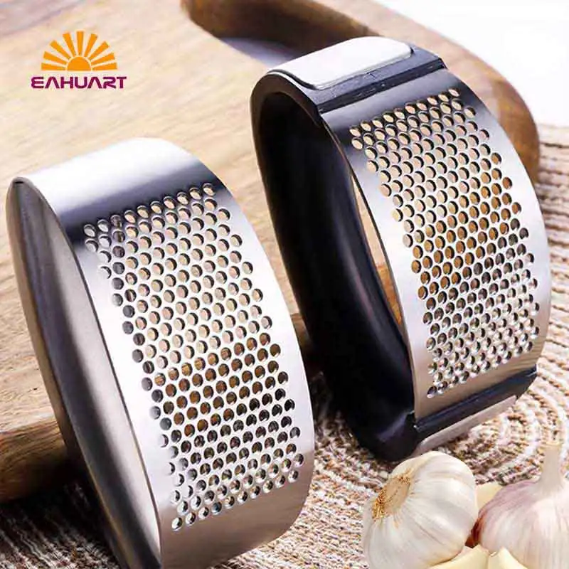 High Quality Stainless Steel Garlic Press for Home Kitchen